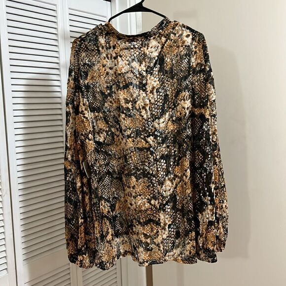 Out for the night snake top - Picture 7 of 7